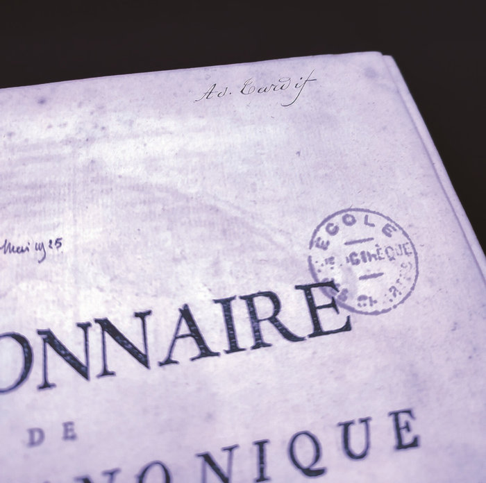 Nom d'Adolphe Tardif en coin de page